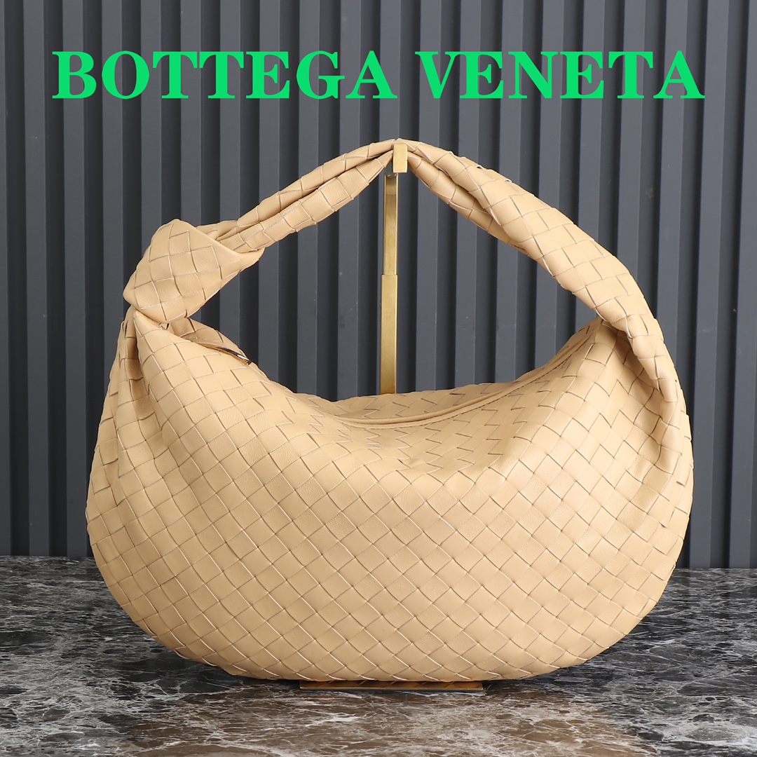 Bottega Veneta Hobo Bags